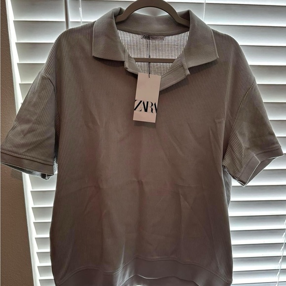I’m selling a men’s Zara shirt. - Picture 2 of 2